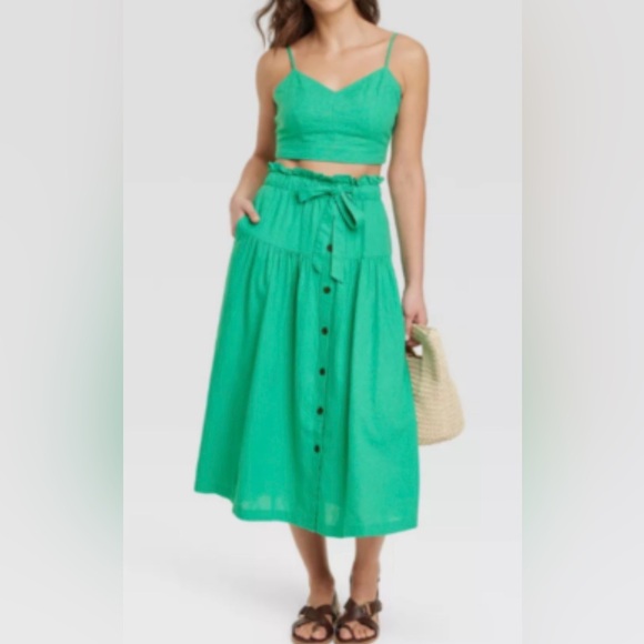 Universal Thread Dresses & Skirts - Linen blend Kelly Green Midi Skirt set has matching crop top by universal thread